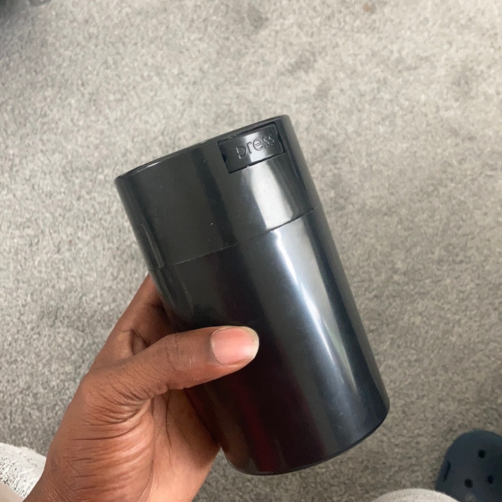 Smell proof container